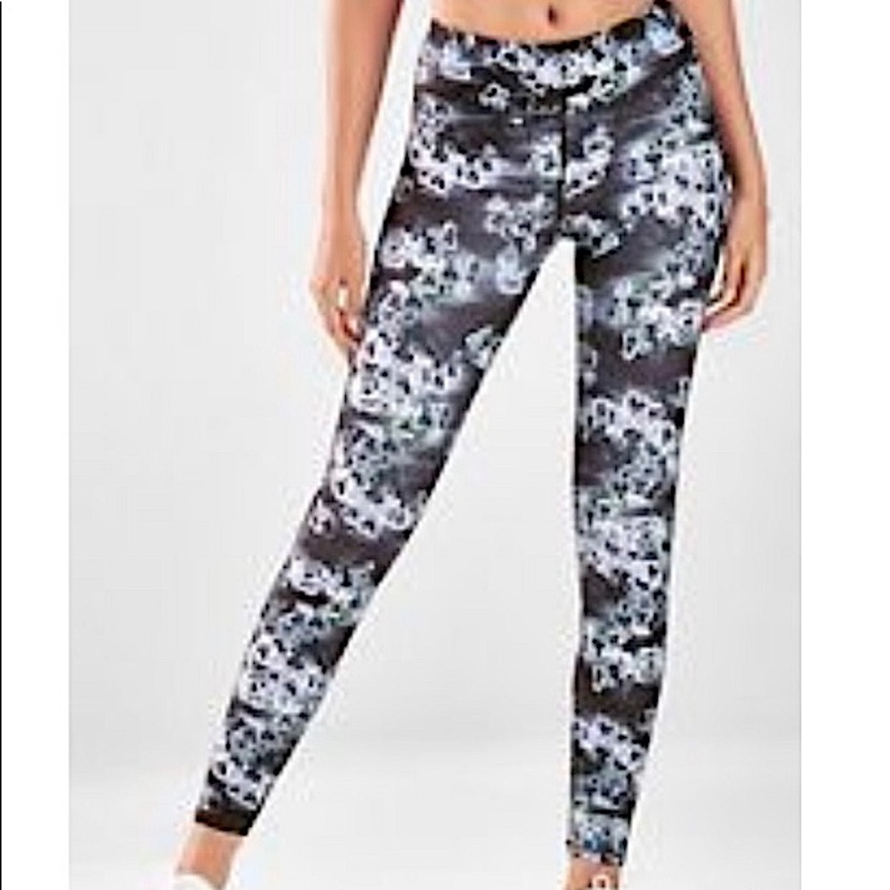 Fabletics